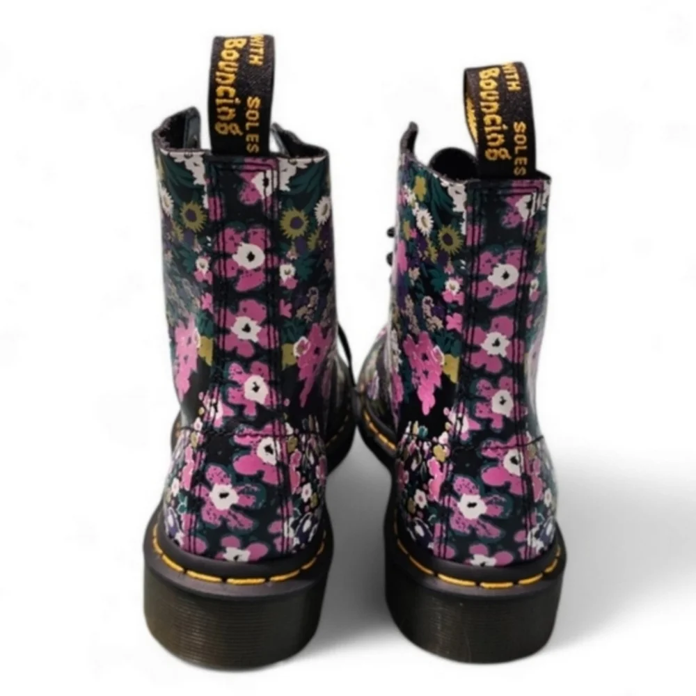 Dr. Martens Pascal Vintage Floral Backhand Boots Womens Size 6 - Picture 2 of 7
